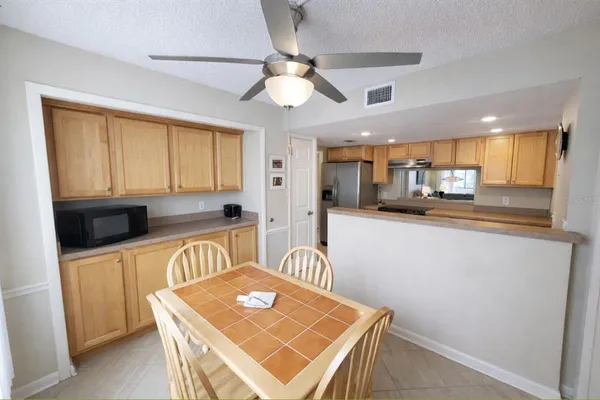 $2,150 | 2617 Cove Cay Drive, Unit 301, Clearwater, FL 33760