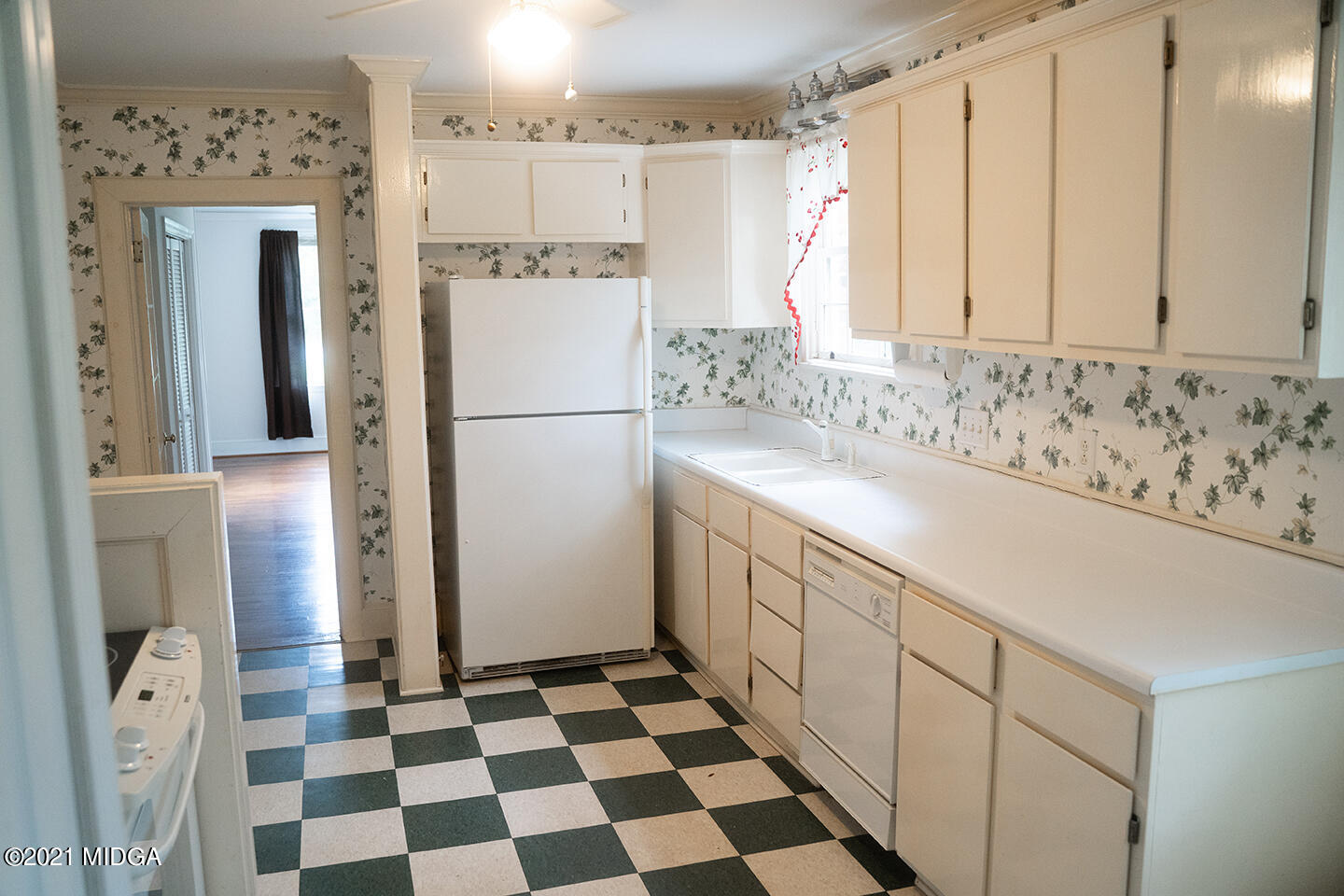 497 Pinecrest Road Macon, GA 31204 - Photo 2 of 14 DSC05601