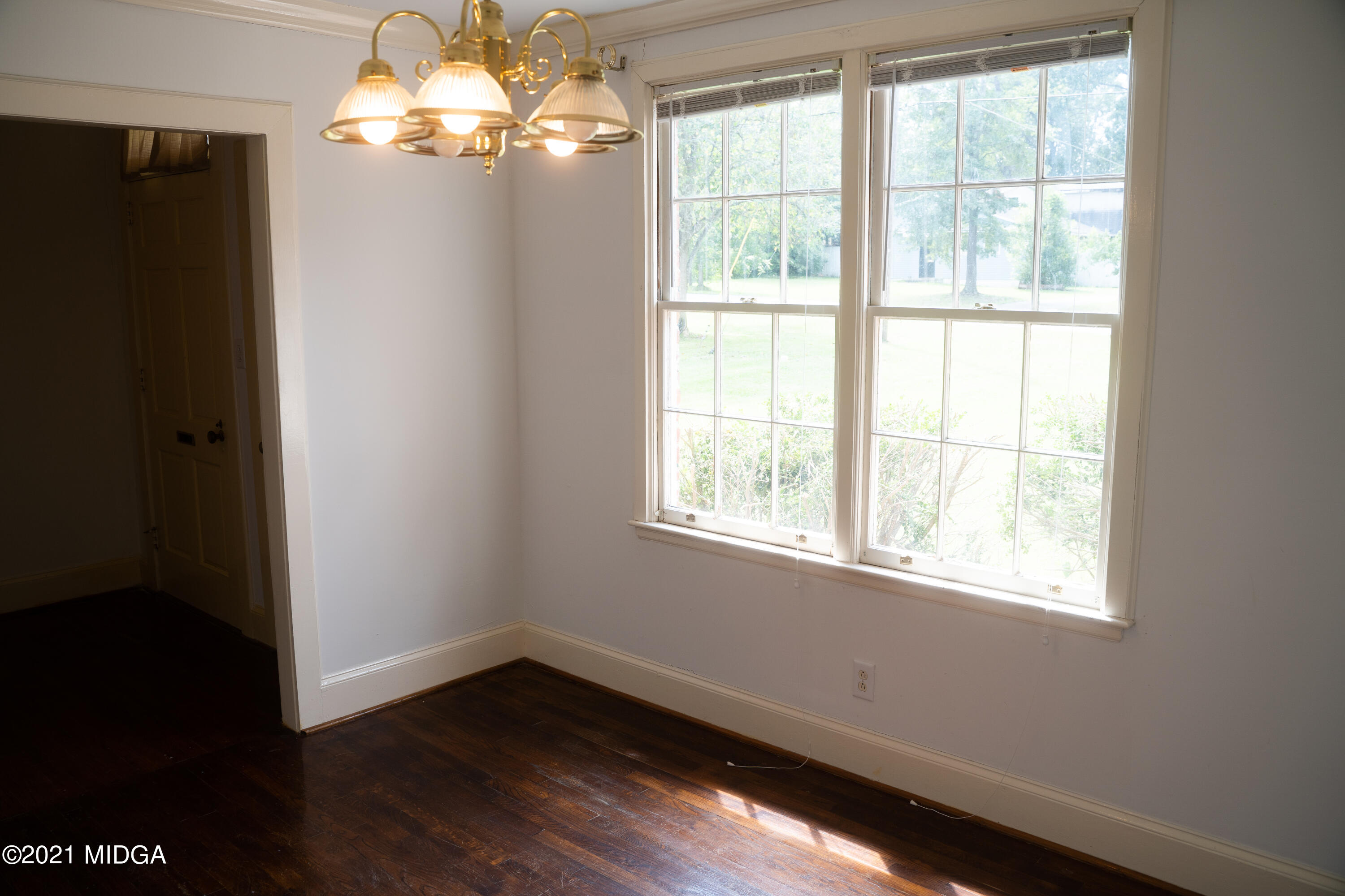 497 Pinecrest Road Macon, GA 31204 - Photo 3 of 14 DSC05491