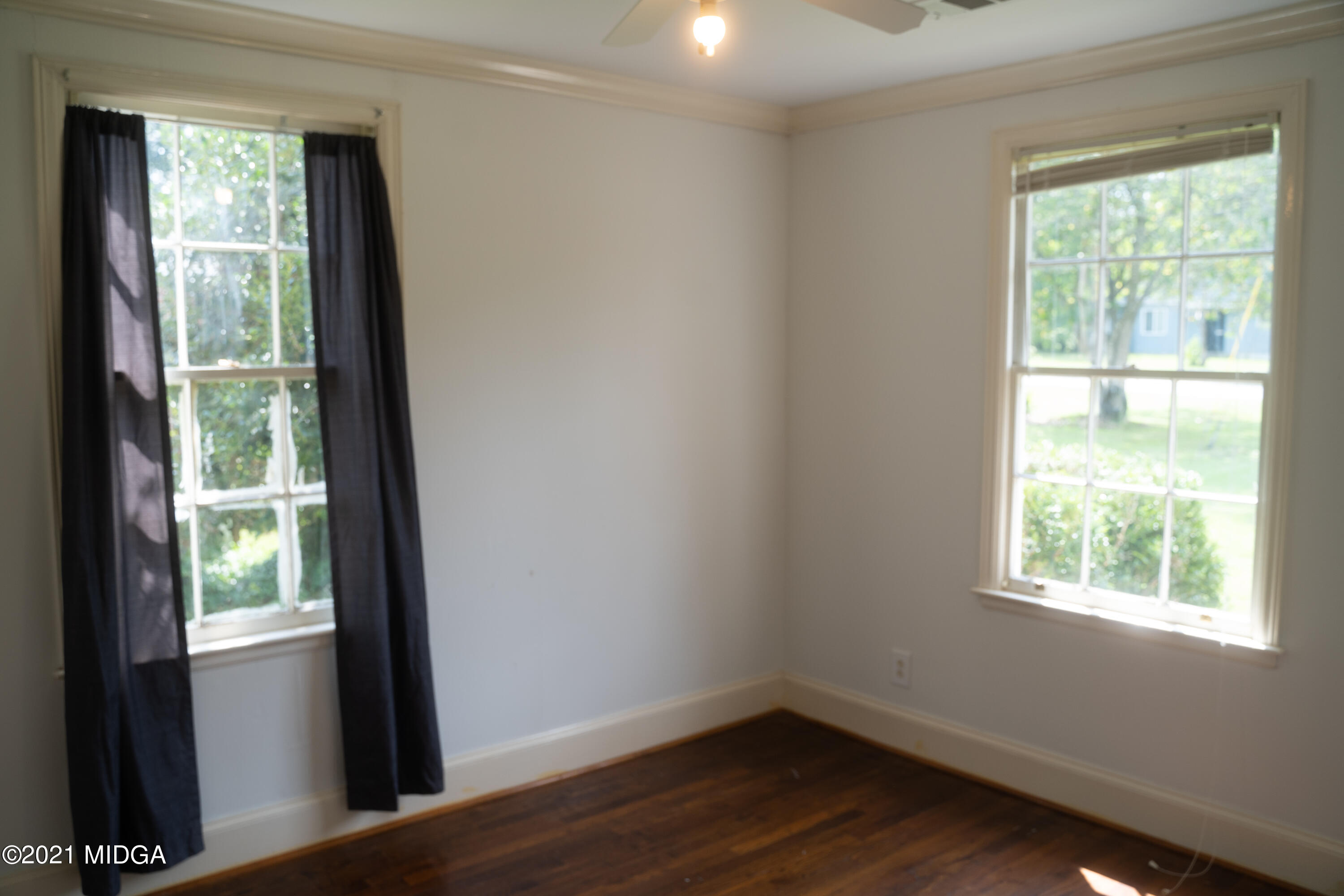 497 Pinecrest Road Macon, GA 31204 - Photo 4 of 14 DSC05505