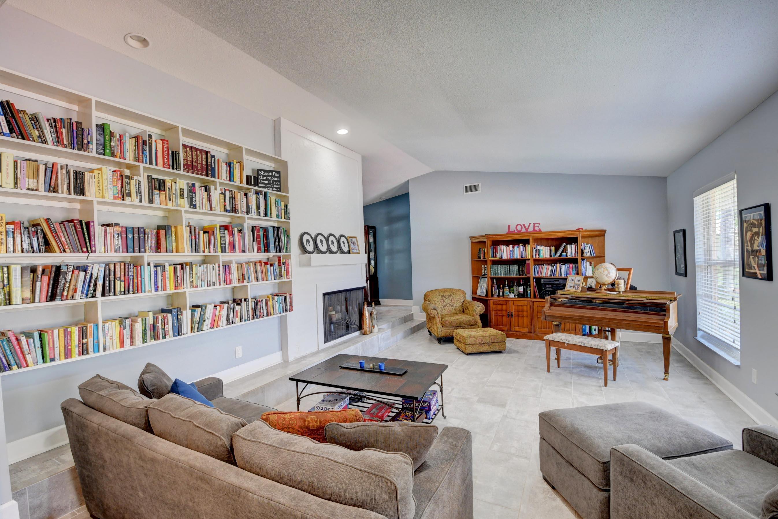 6907 Viento Way Boca Raton, FL 33433 - Photo 6 of 36 17_dsc_4814_5_6_7_8