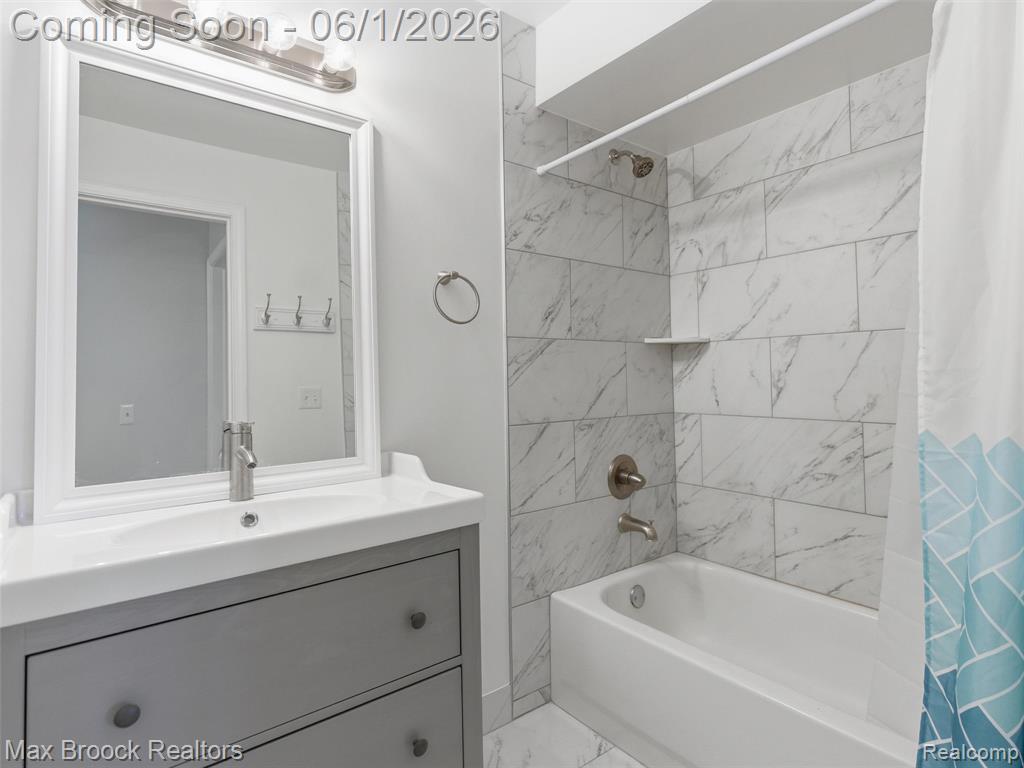 3562 Tremonte Circle Rochester, MI 48306 - Photo 22 of 33