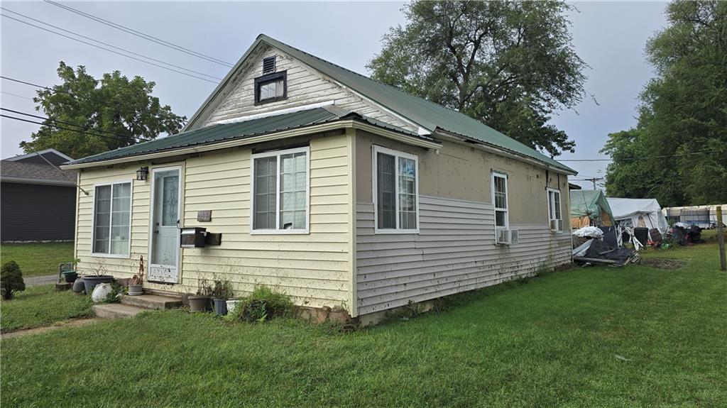 106 South Orange Street Cameron, MO 64429 - Photo 4 of 10