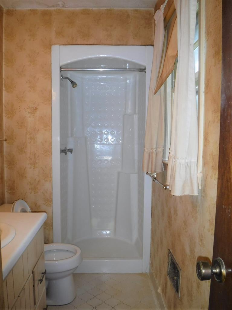 208 Manning Road Greenwood, SC 29649 - Photo 21 of 28 Gallery Image 21