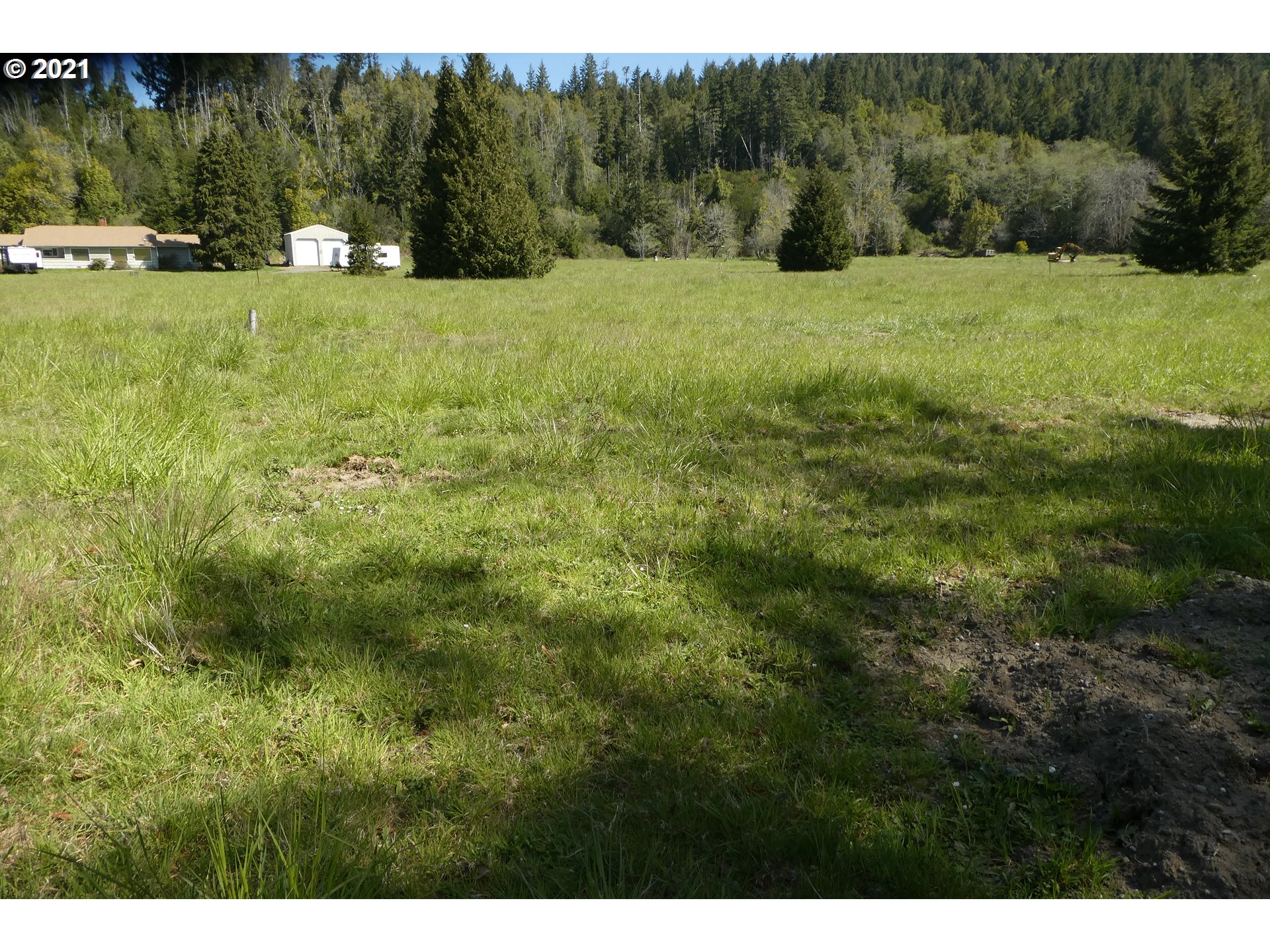 Saunders Creek Road, Unit 2105 Gold Beach, OR 97444 - Photo 8 of 12 Gallery Image 8