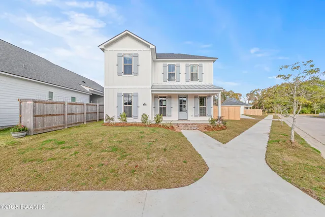 $375,000 | 100 Hearth Street, Lafayette, LA 70508