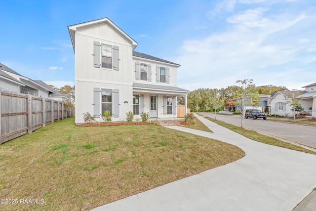 $375,000 | 100 Hearth Street, Lafayette, LA 70508