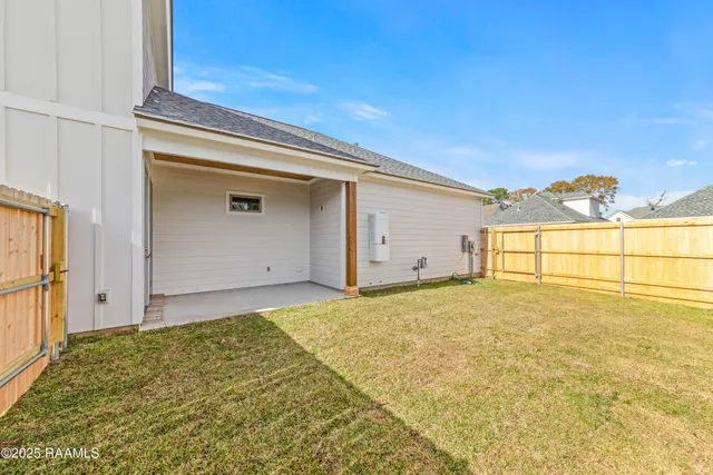 $375,000 | 100 Hearth Street, Lafayette, LA 70508