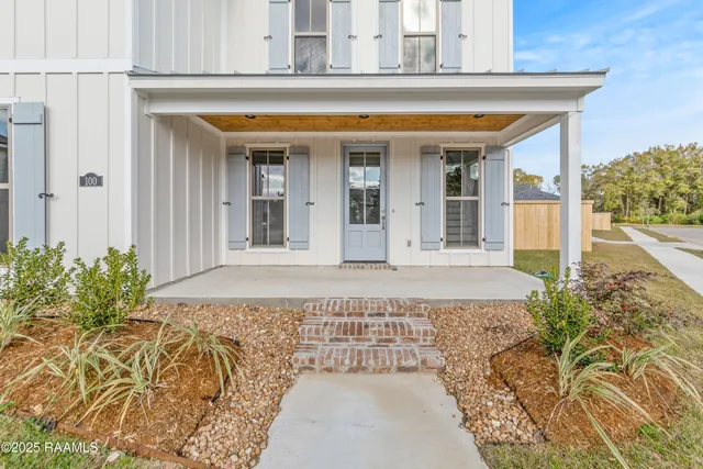 $375,000 | 100 Hearth Street, Lafayette, LA 70508