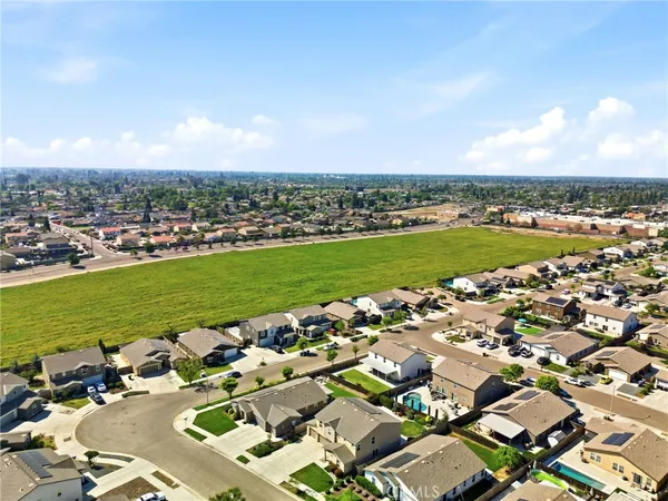 $524,900 | 3317 North Clay Street, Visalia, CA 93291