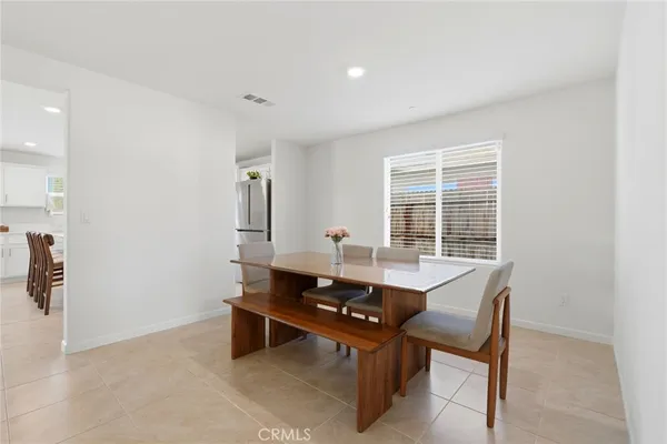 $524,900 | 3317 North Clay Street, Visalia, CA 93291