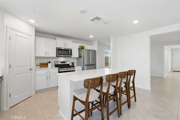 $524,900 | 3317 North Clay Street, Visalia, CA 93291