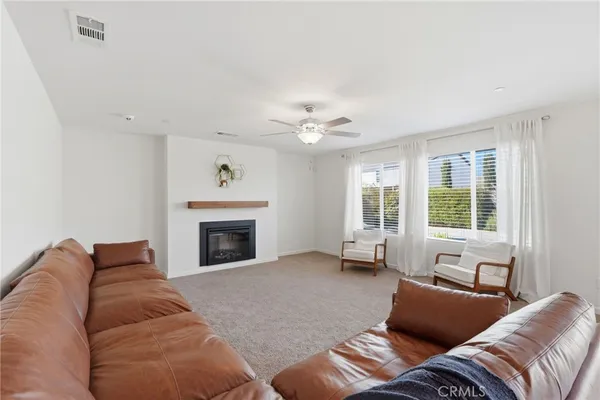 $524,900 | 3317 North Clay Street, Visalia, CA 93291