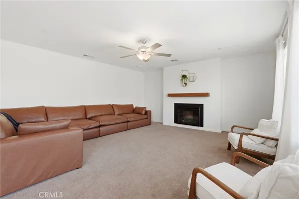 $524,900 | 3317 North Clay Street, Visalia, CA 93291