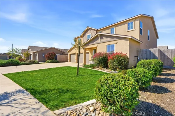 $524,900 | 3317 North Clay Street, Visalia, CA 93291