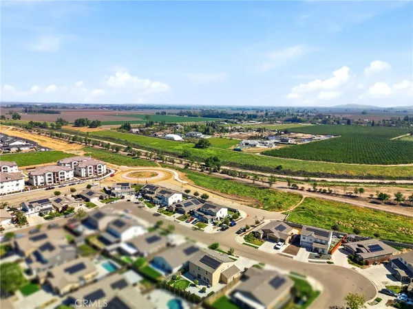 $524,900 | 3317 North Clay Street, Visalia, CA 93291