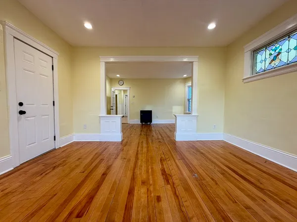 $2,000 | 94 Lovell Street, Unit 3, Worcester, MA 01603