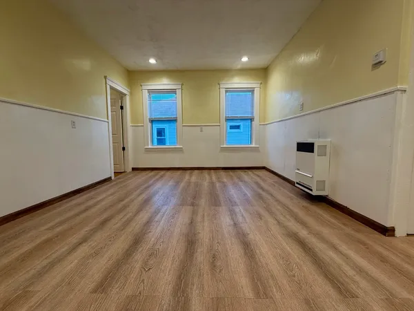 $2,000 | 94 Lovell Street, Unit 3, Worcester, MA 01603