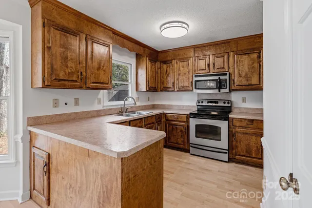 $425,000 | 19606 Grasmere Place, Cornelius, NC 28031