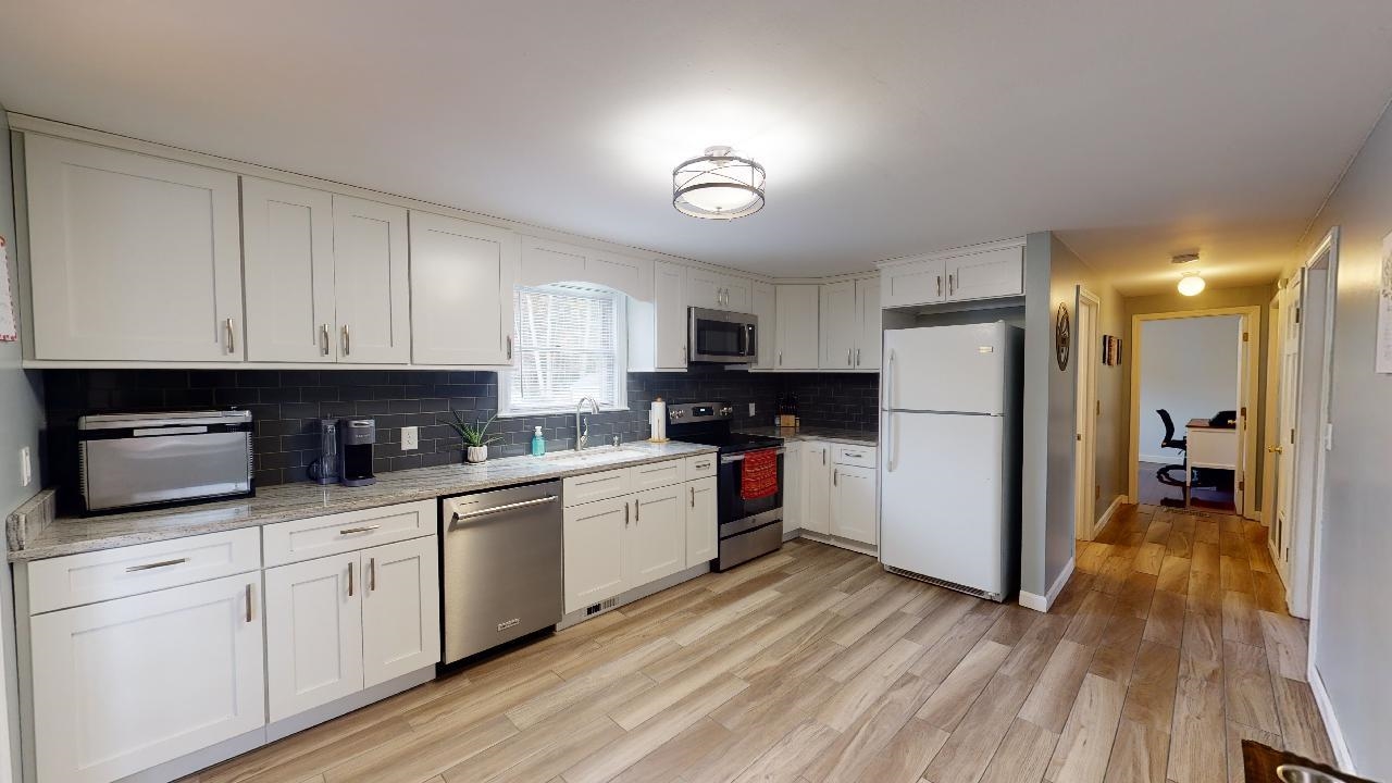 5 Ring Road Chichester, NH 03258 - Photo 7 of 40