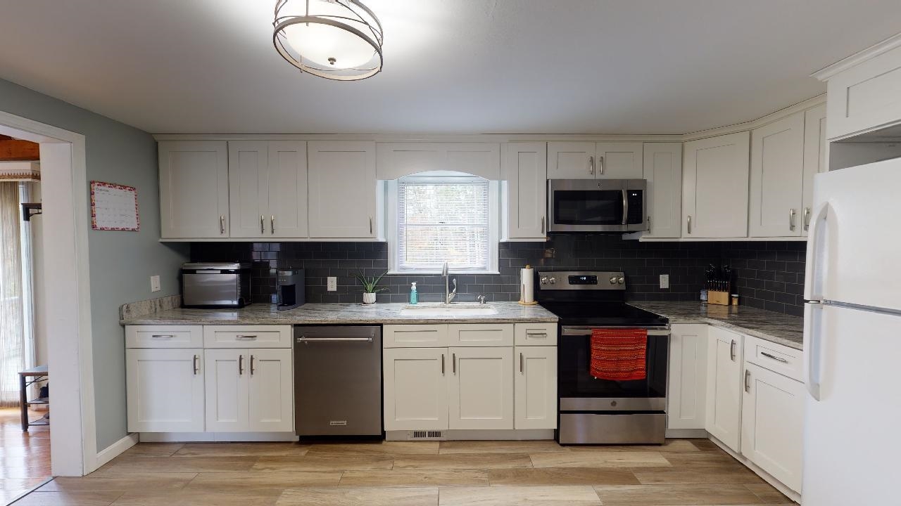 5 Ring Road Chichester, NH 03258 - Photo 8 of 40