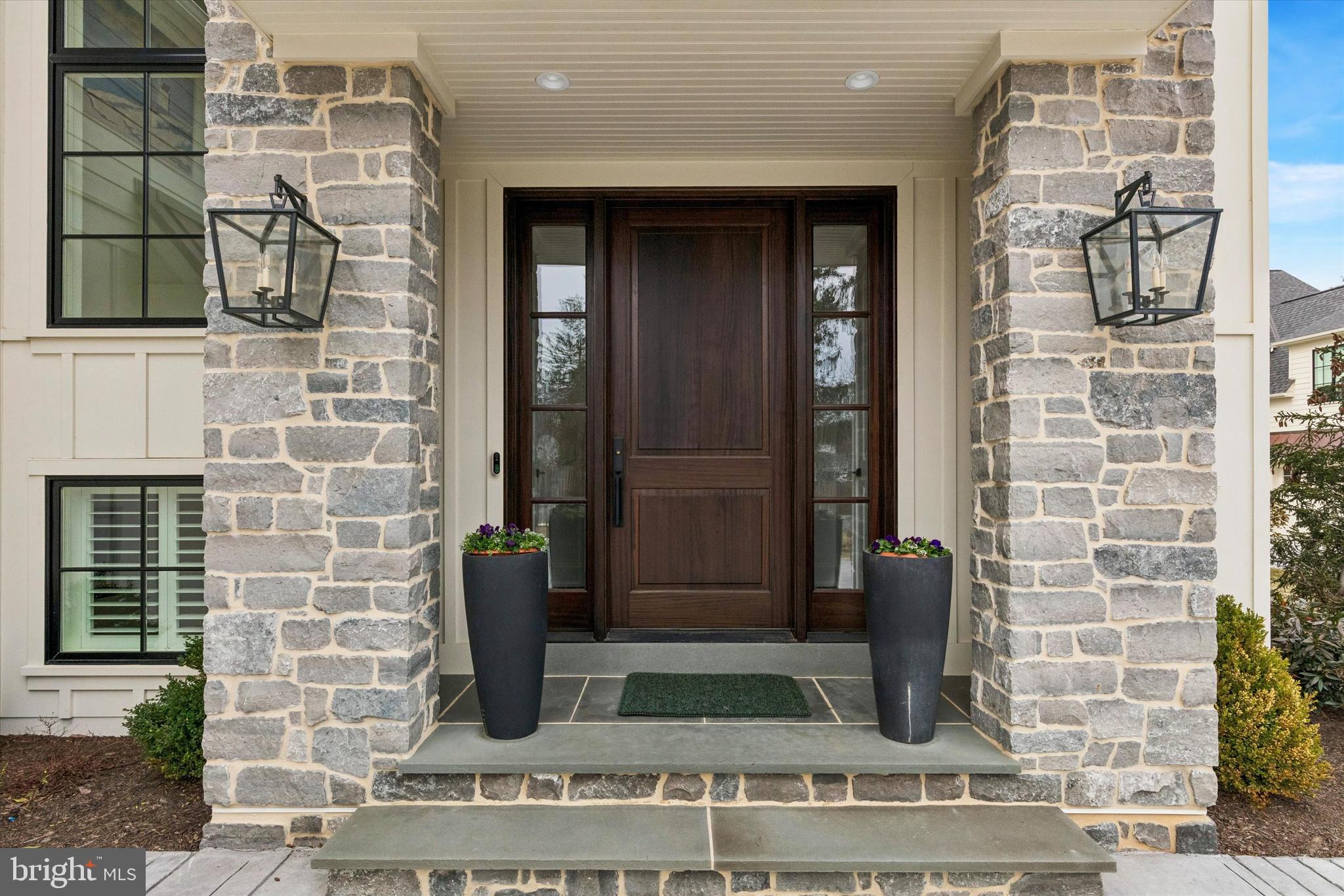 26 Rue Street Wayne, PA 19087 - Photo 3 of 50 Main Entrance