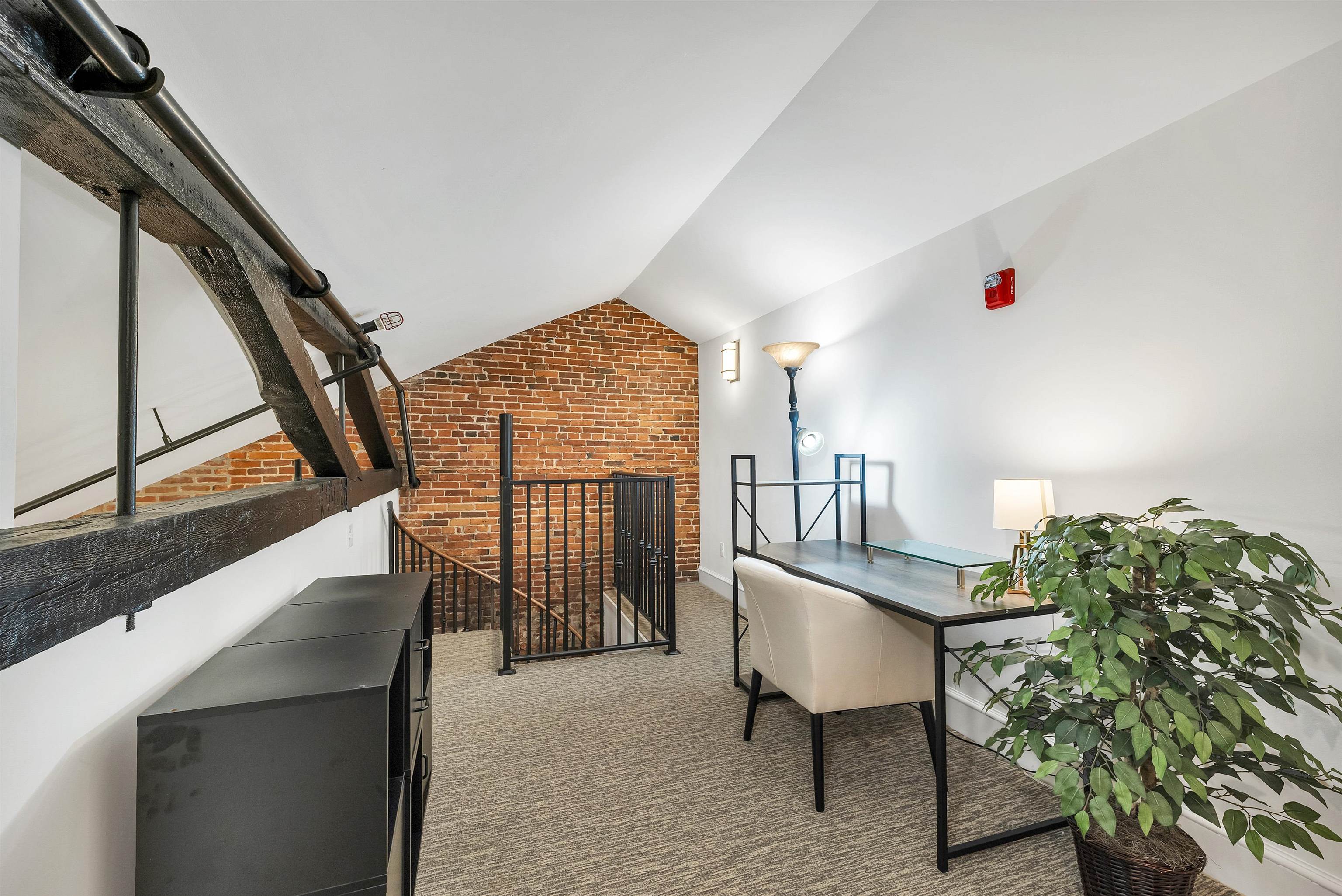 80 State Street, Unit 302 Portsmouth, NH 03801 - Photo 11 of 19