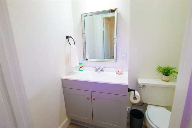 $284,900 | 606 South May Street, Palestine, TX 75801