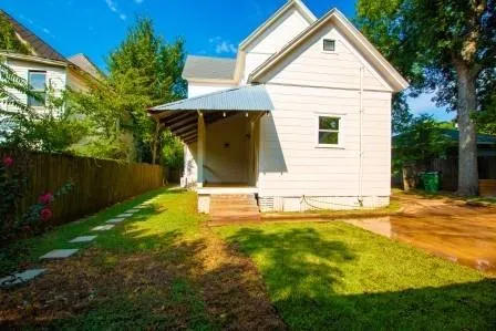 $284,900 | 606 South May Street, Palestine, TX 75801