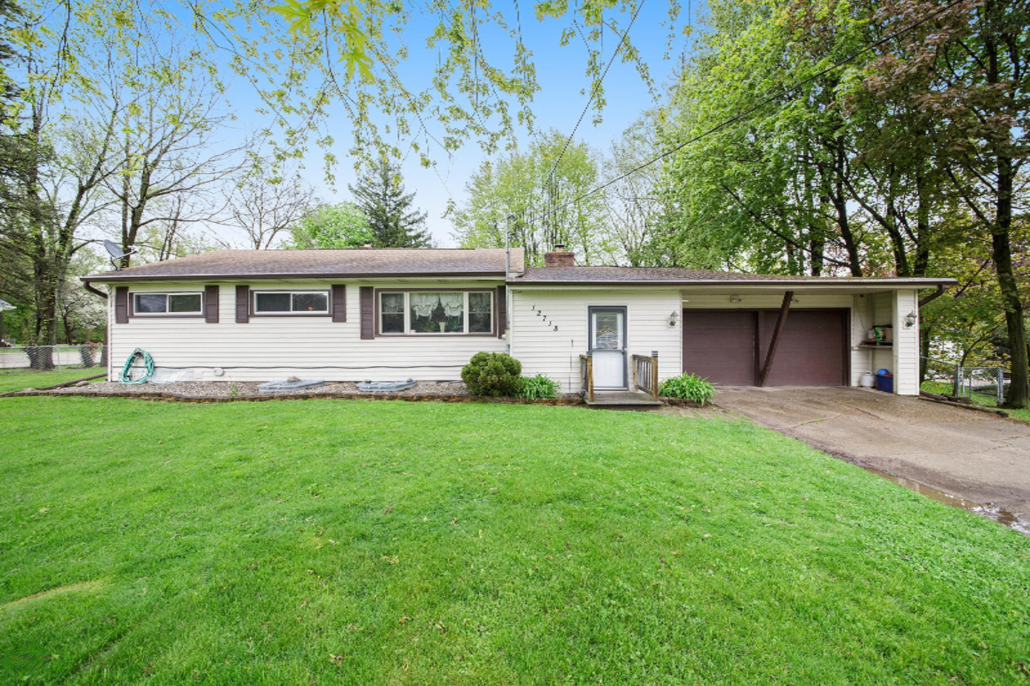12718 Perry Road Battle Creek, MI 49015 - Photo 1 of 20 _H5A8327