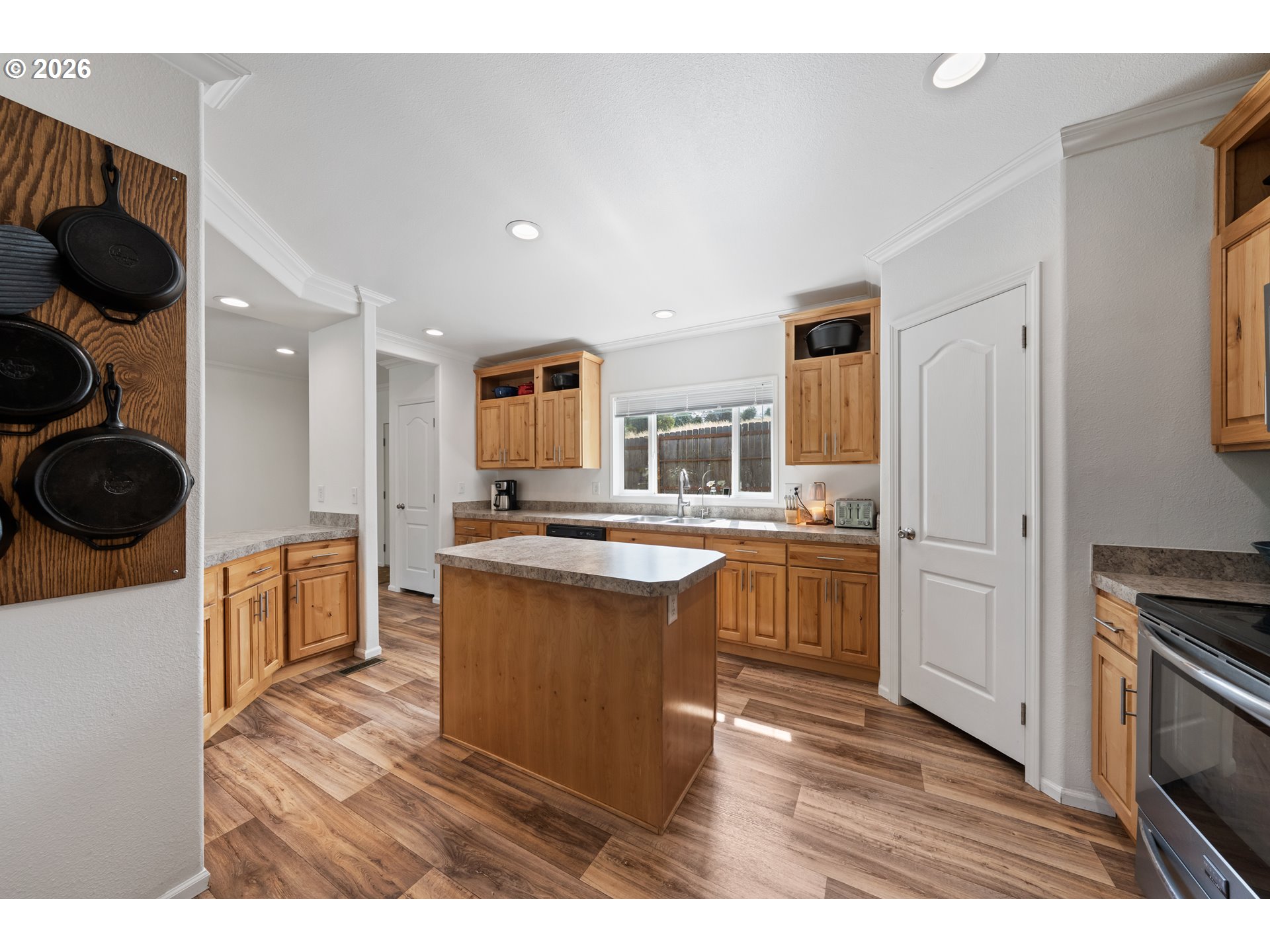 4458 Shoestring Road Riddle, OR 97469 - Photo 17 of 43