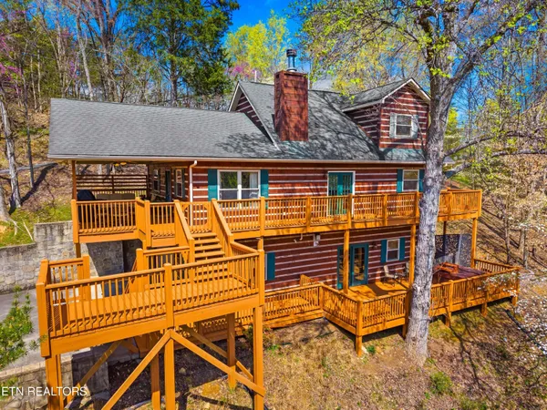 $649,000 | 429 Filet Lane, Dandridge, TN 37725