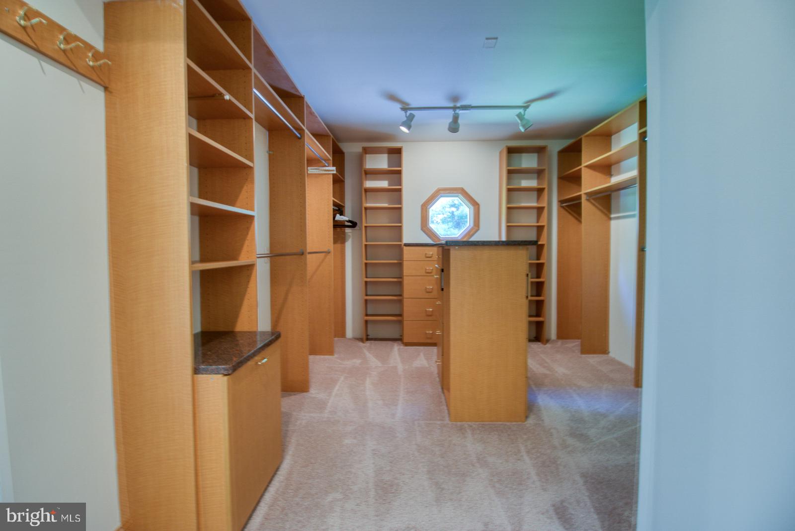 14016 Harrisville Road Mount Airy, MD 21771 - Photo 51 of 69 Owners walk-in closet