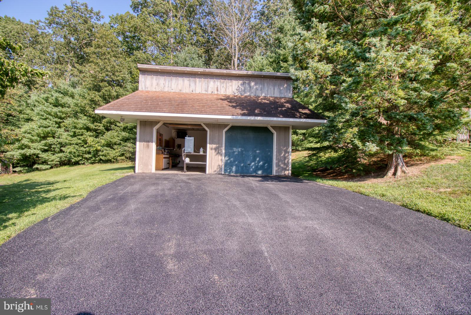 14016 Harrisville Road Mount Airy, MD 21771 - Photo 65 of 69 2nd outbuilding with garage and shop