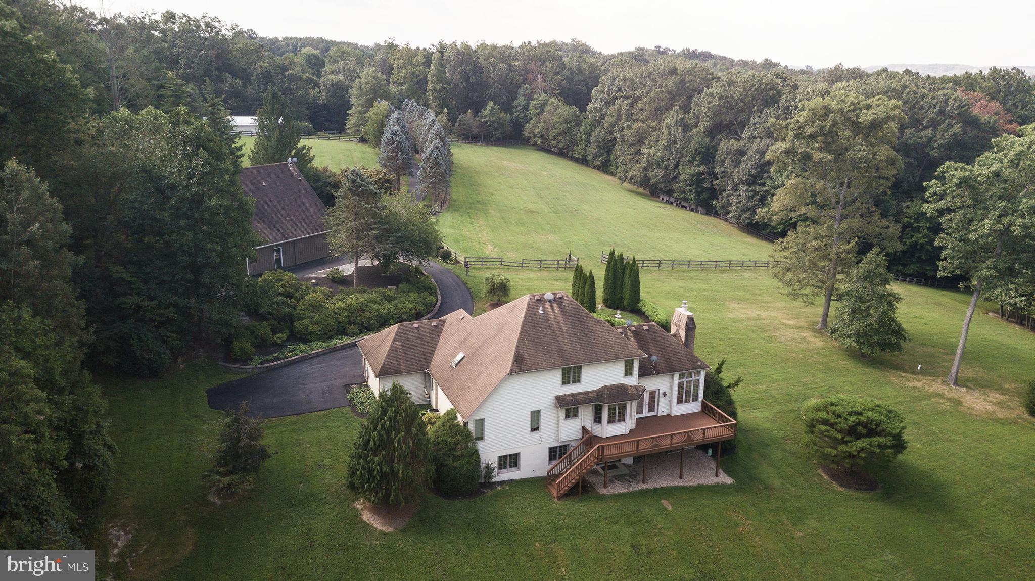 14016 Harrisville Road Mount Airy, MD 21771 - Photo 8 of 69 Gallery Image 8