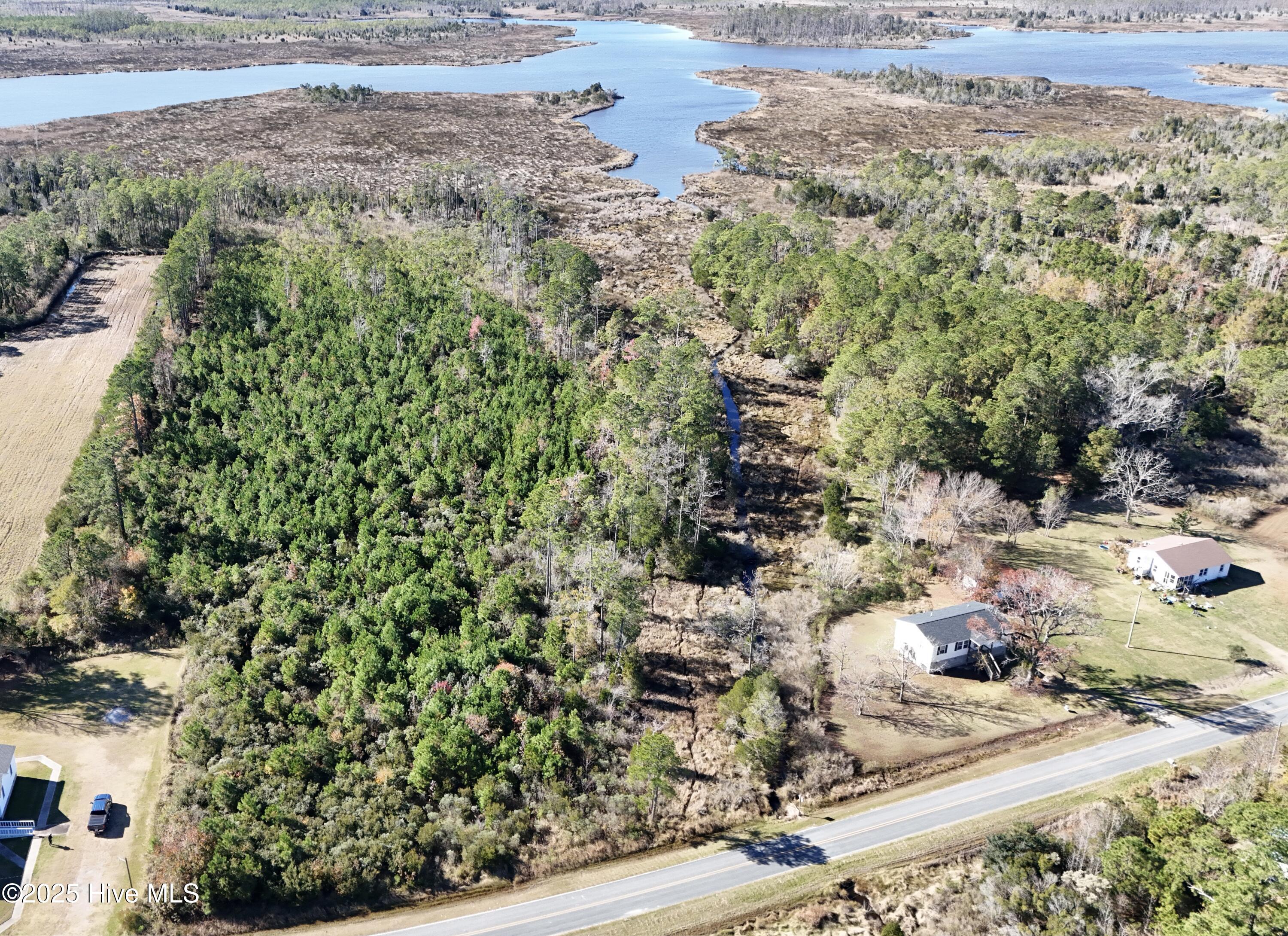 4876 Loop Road Scranton, NC 27875 - Photo 21 of 23 dji_fly_20251117_104706_0465_17633950884