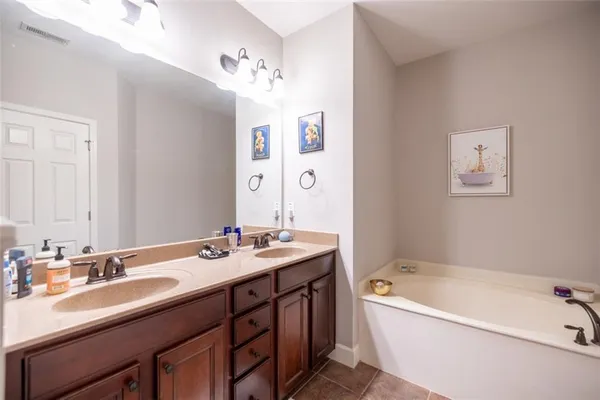 $3,250 | 2028 Cobblestone Circle Northeast, Atlanta, GA 30319