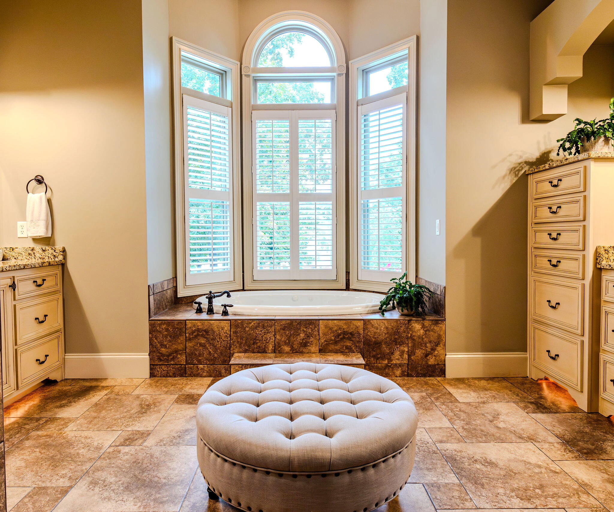 129 Grandview Point Ringgold, GA 30736 - Photo 25 of 50 Grandview_24_Mstr Bth View1