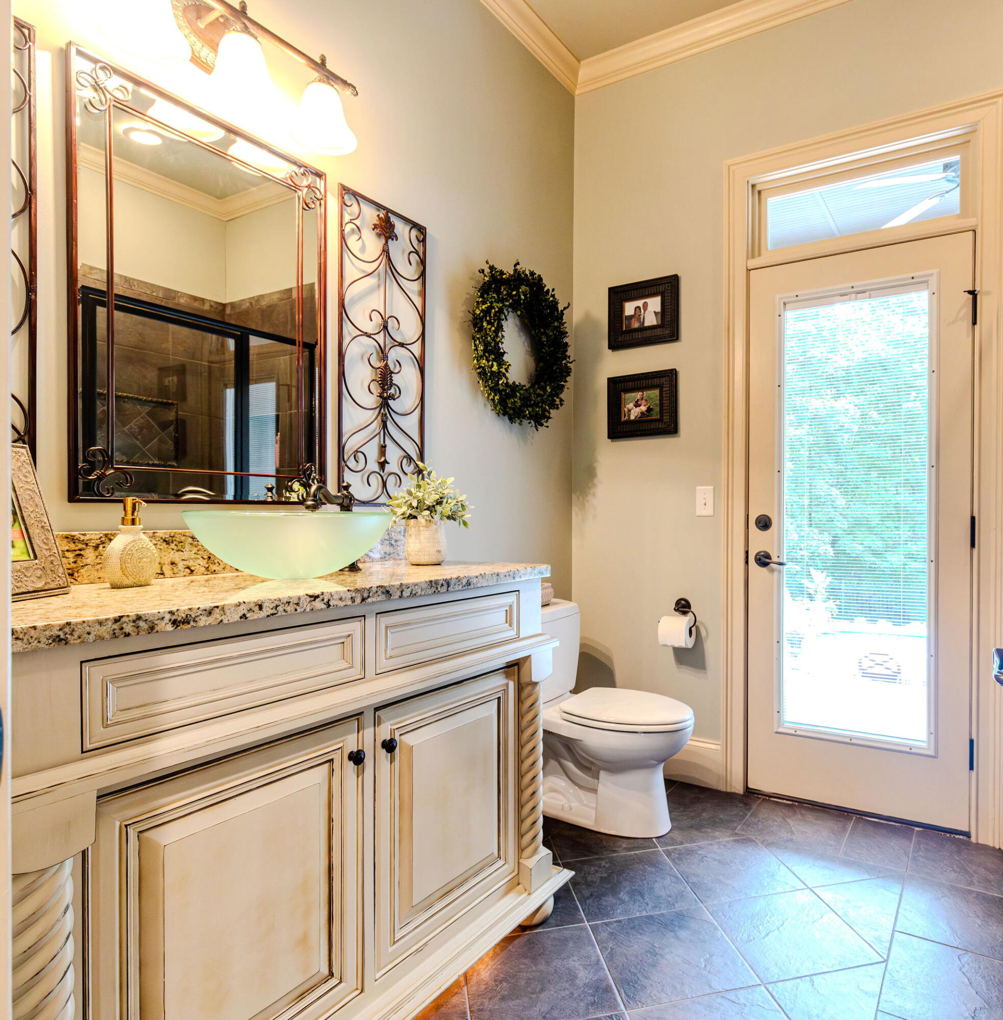 129 Grandview Point Ringgold, GA 30736 - Photo 28 of 50 Grandview_24_Mstr Hall & Pool Bth