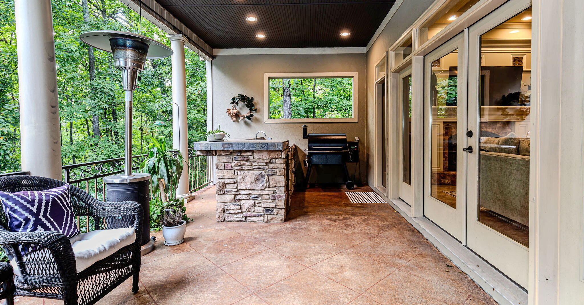 129 Grandview Point Ringgold, GA 30736 - Photo 41 of 50 Grandview_24_Outdoor Kitchen