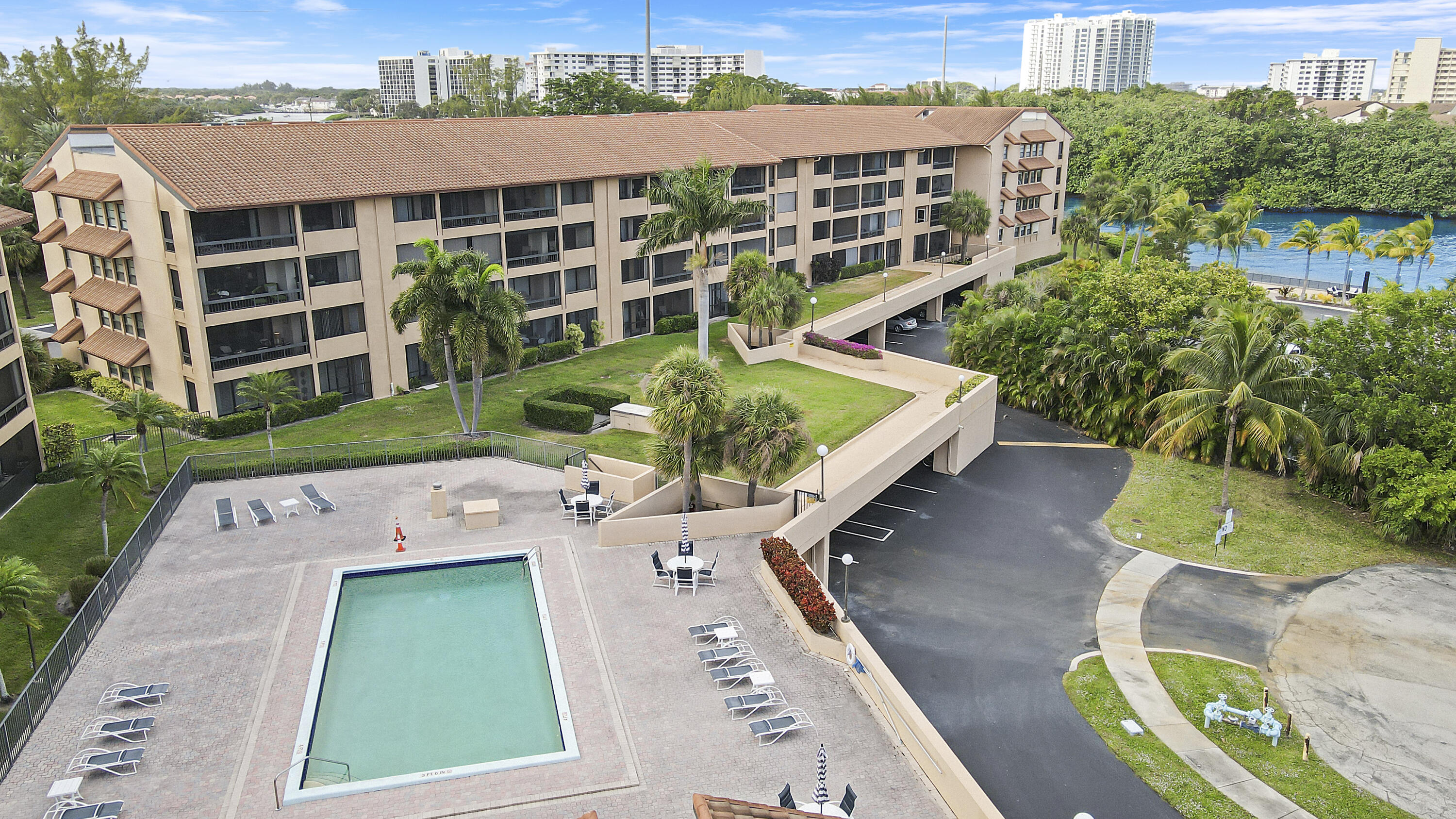 1036 Highway 1, Unit 321 North Palm Beach, FL 33408 - Photo 37 of 40 an aerial view of a house