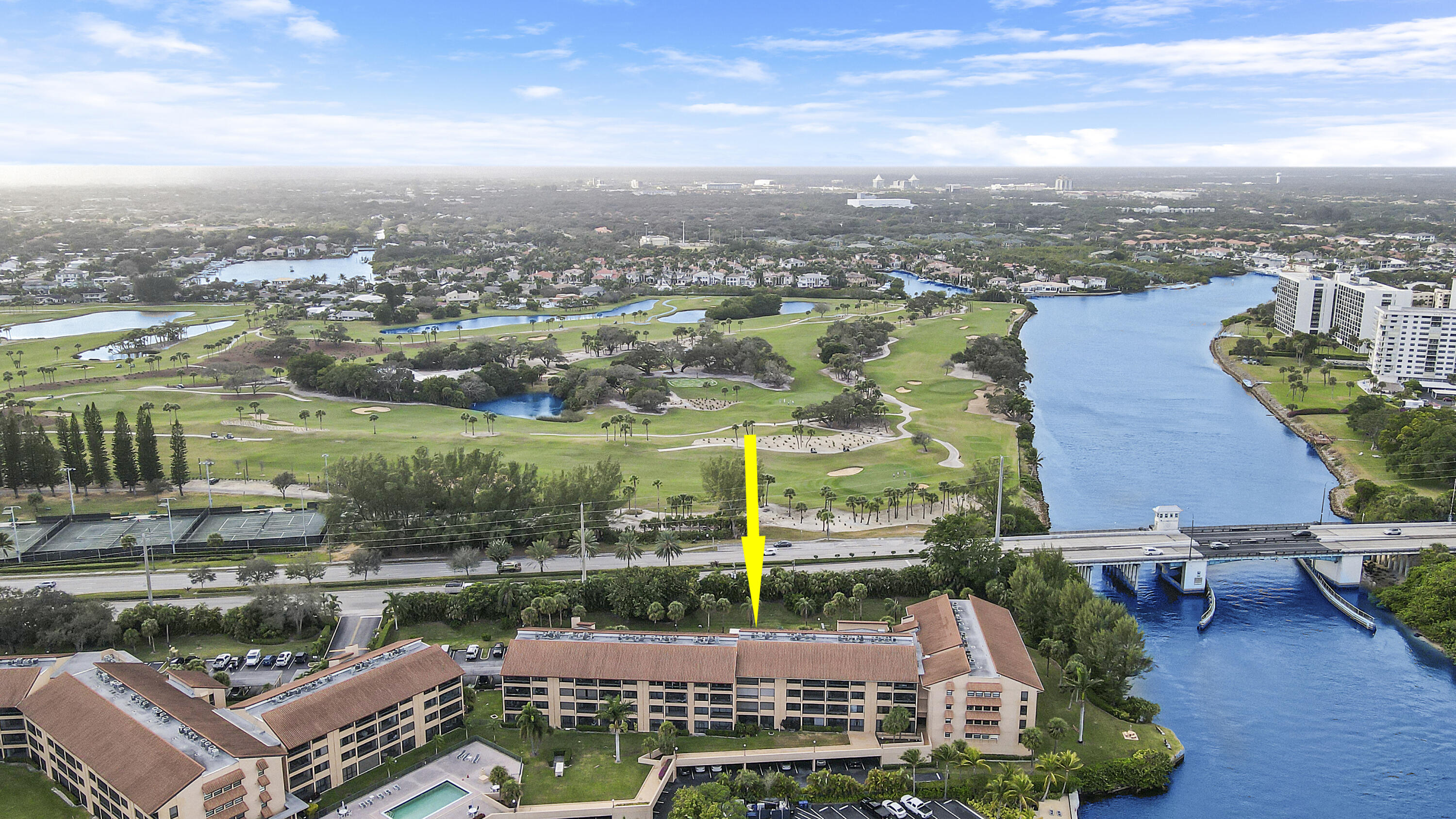 1036 Highway 1, Unit 321 North Palm Beach, FL 33408 - Photo 38 of 40 an aerial view of a city