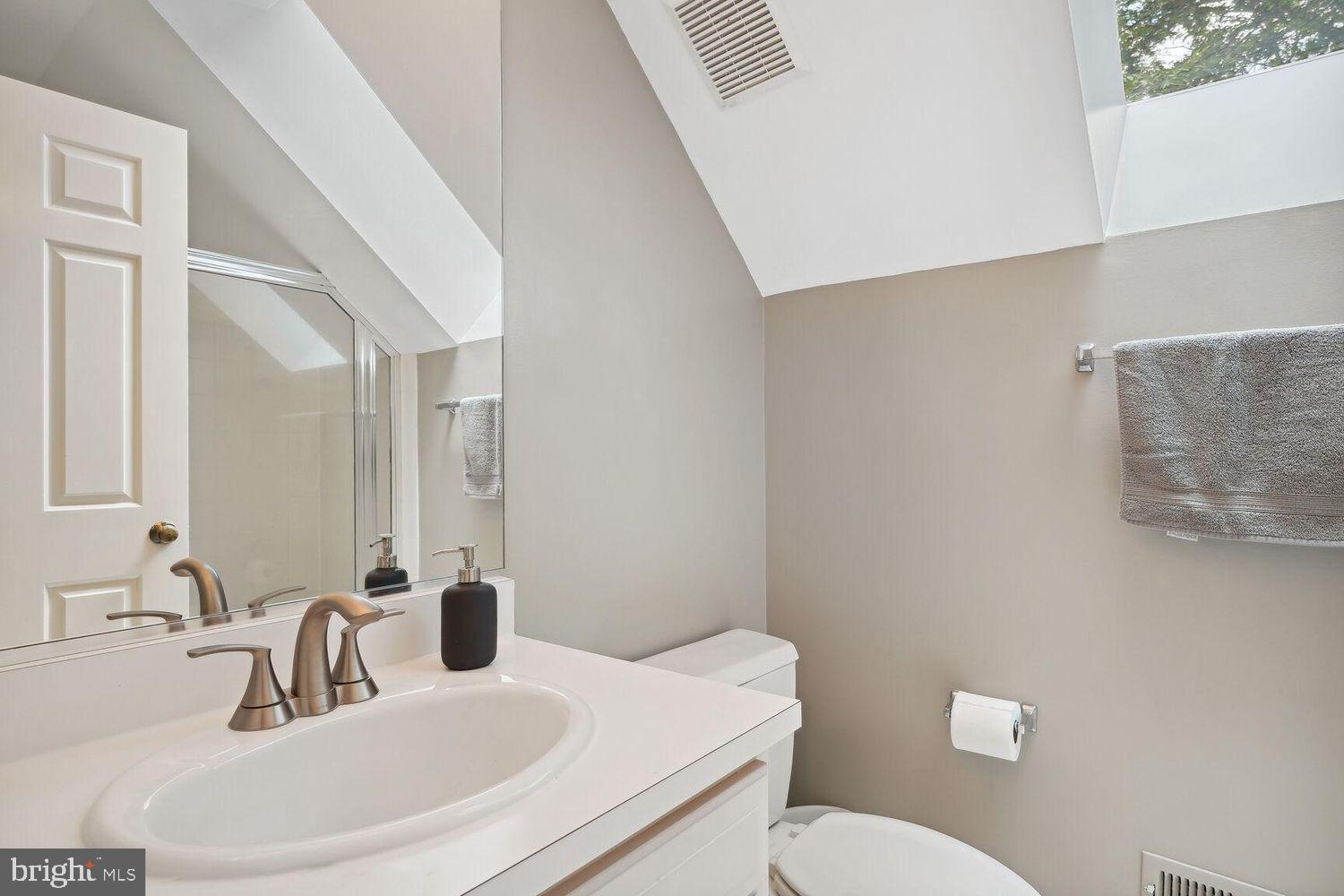 6207 Winnebago Road Bethesda, MD 20816 - Photo 21 of 30