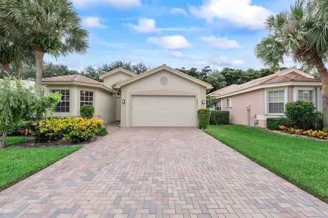 $644,900 | 6828 Belmont Shore Drive, Delray Beach, FL 33446