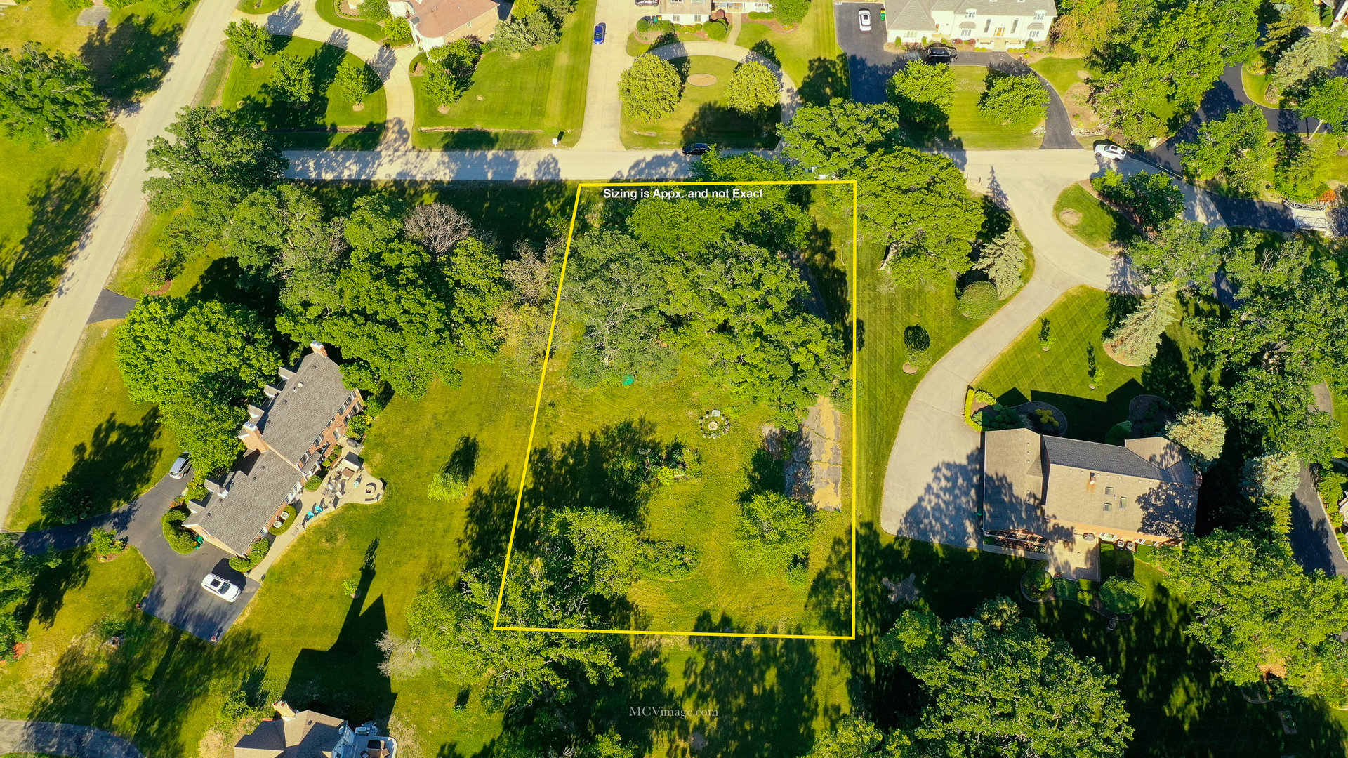 2 Paddock Lemont, IL 60439 - Photo 2 of 12