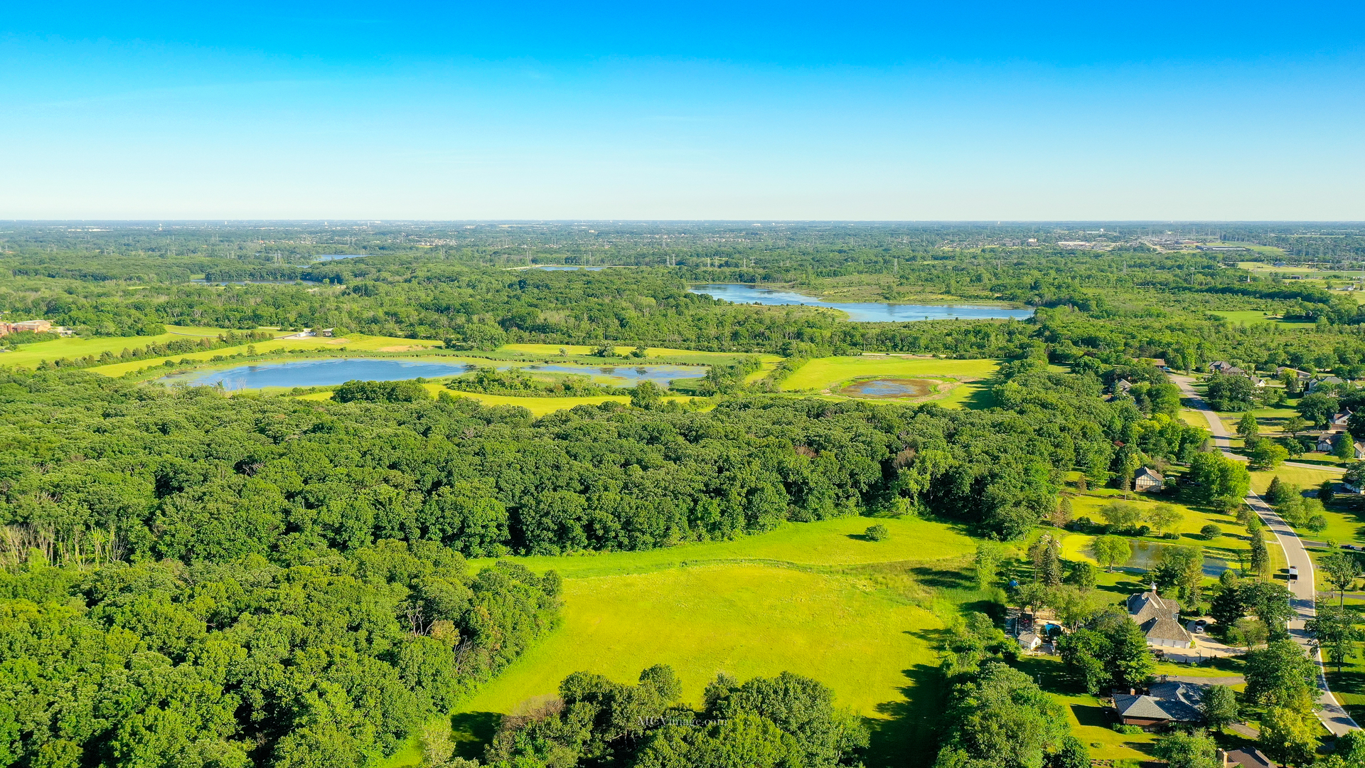 2 Paddock Lemont, IL 60439 - Photo 9 of 12 a view of an ocean and a city