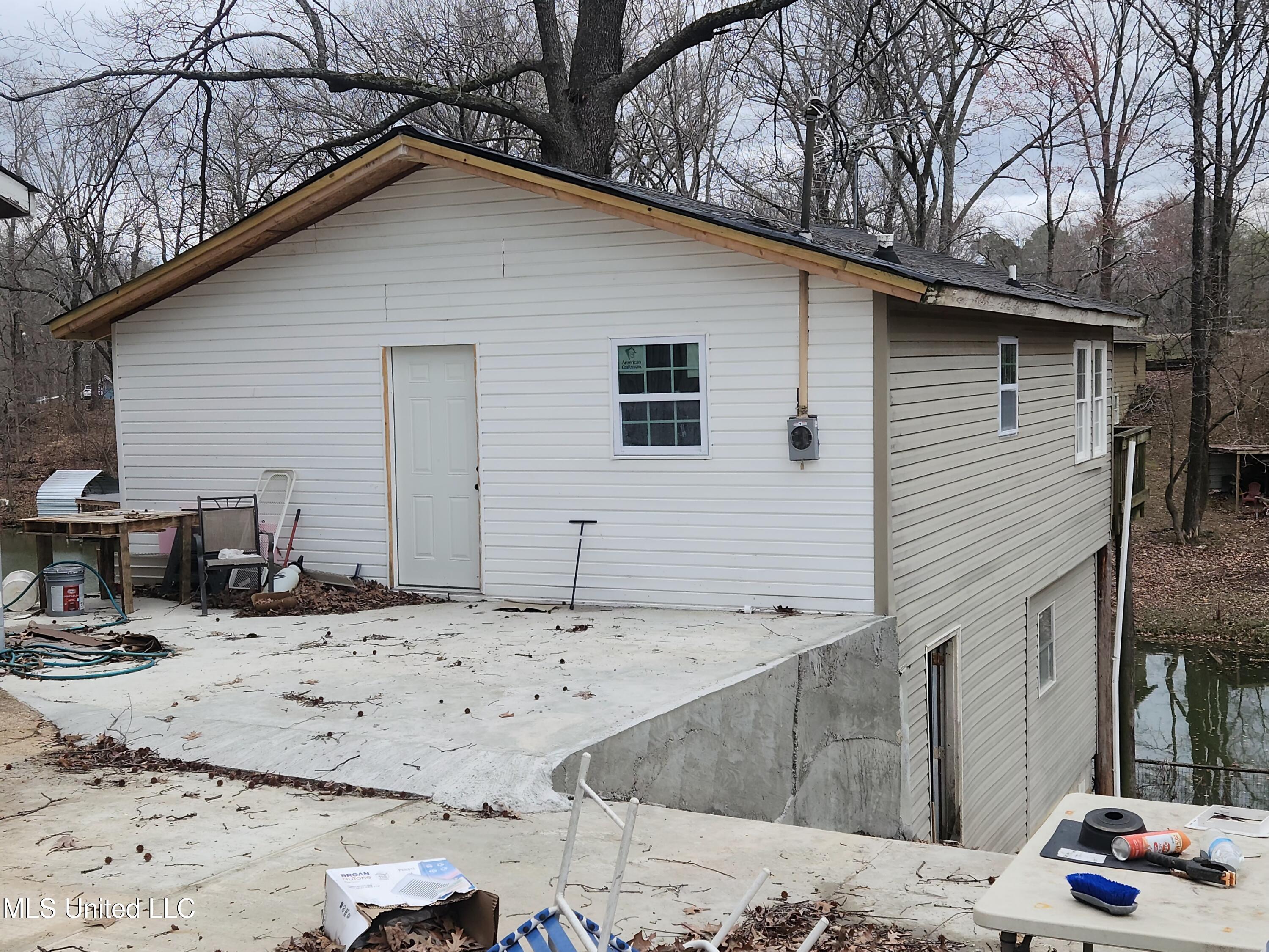 3222 High Road Hernando, MS 38632 - Photo 8 of 25 Entrance to home