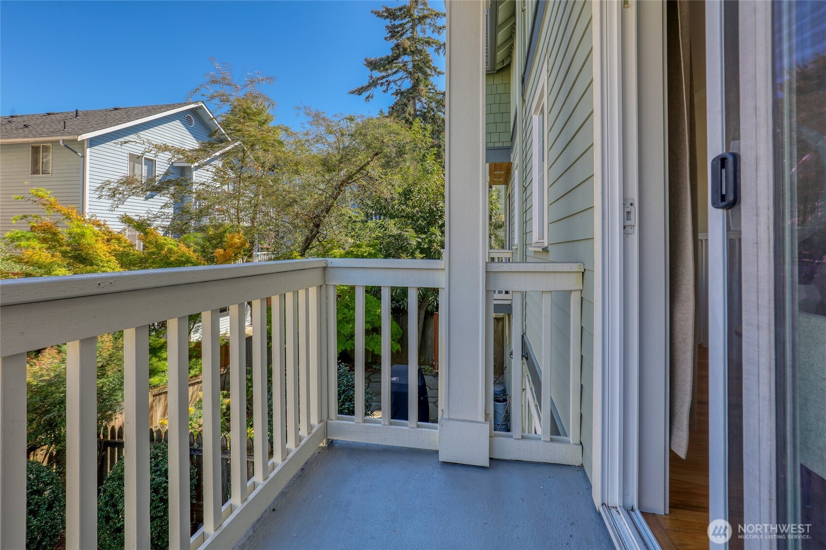 8846 Midvale Avenue North, Unit B Seattle, WA 98103 - Photo 23 of 25 Gallery Image 23