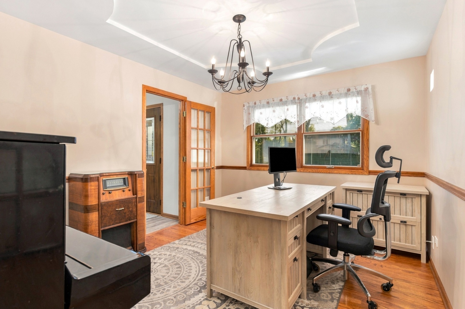 917 McCarthy Road Lemont, IL 60439 - Photo 11 of 39 Gallery Image 11