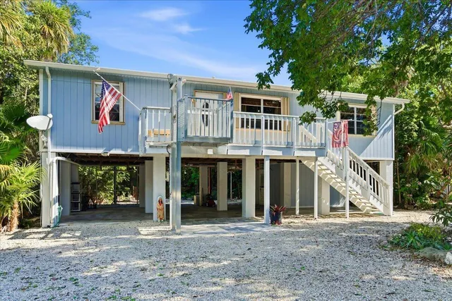 $699,000 | 22 Stirrup Key Road, Marathon, FL 33050